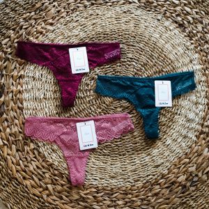 3 Tangas sexy  – Lili & Zoé – Dentelle